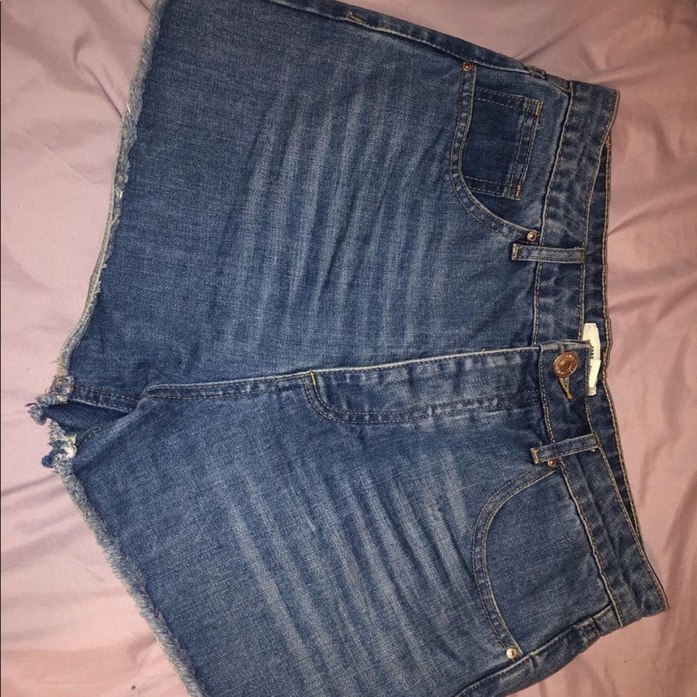 blue high waisted shorts